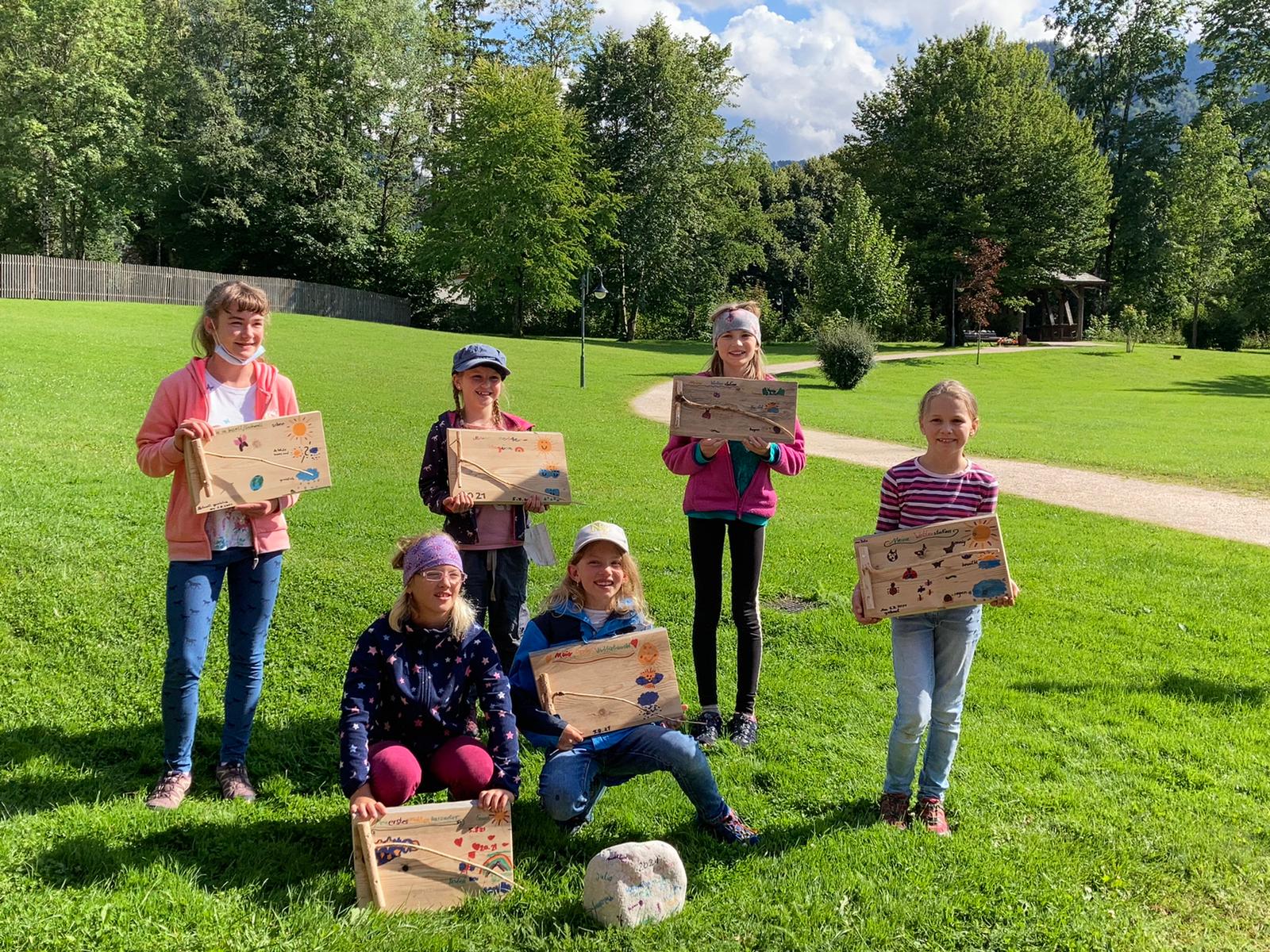 Begeisterte Kinder beim Ferienprogramm des Gartenbauvereins dabei